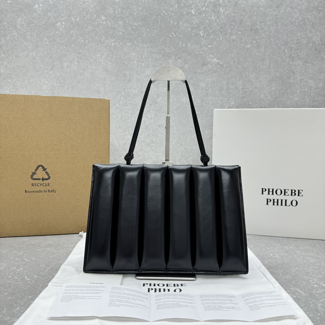 Bagsaaa Phoebe Philo Drive bag in black leather - 34cm