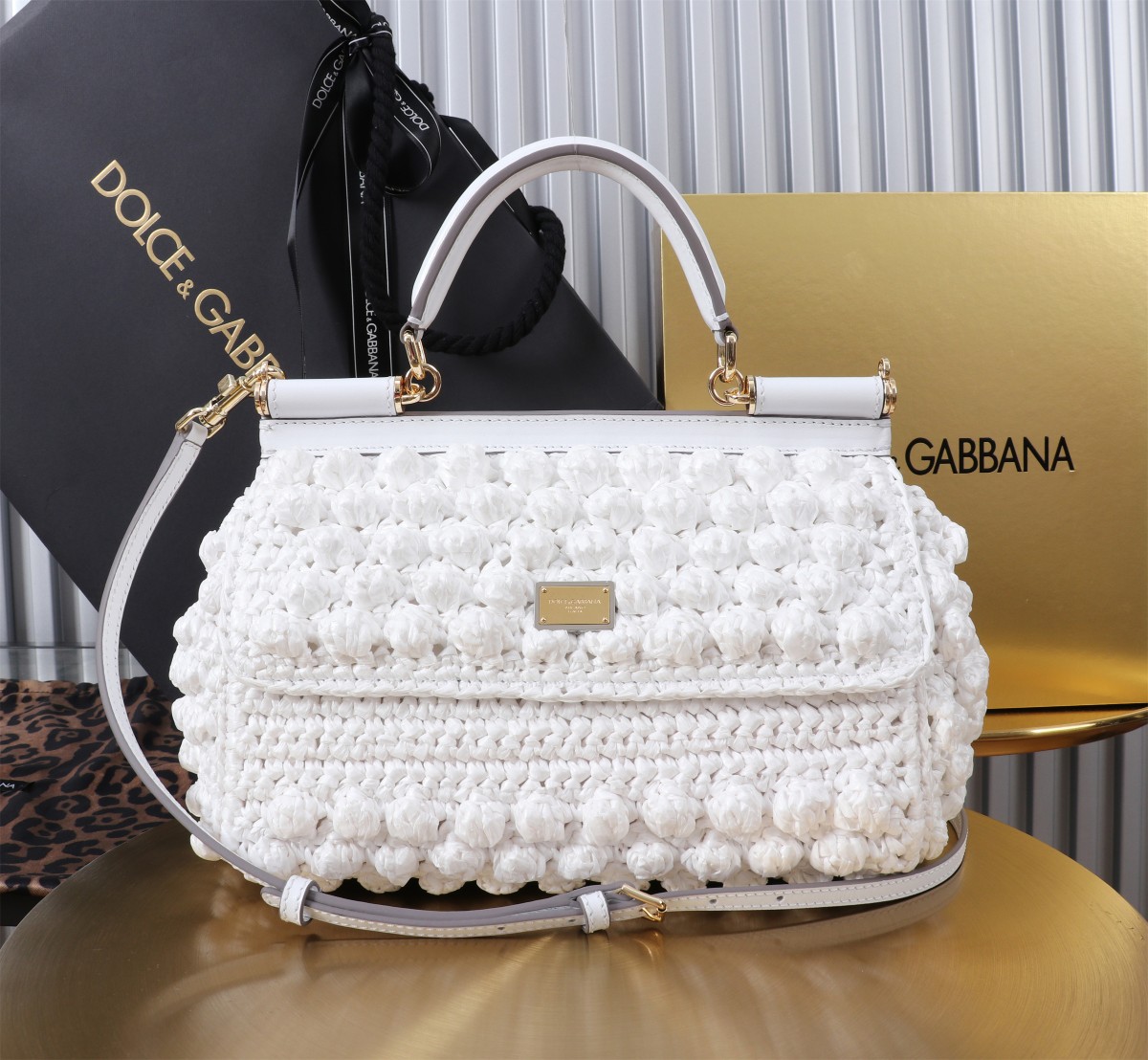Bagsaaa Dolce & Gabbana White Raffia and Leather Medium Miss Sicily Top Handle Bag - 25cm