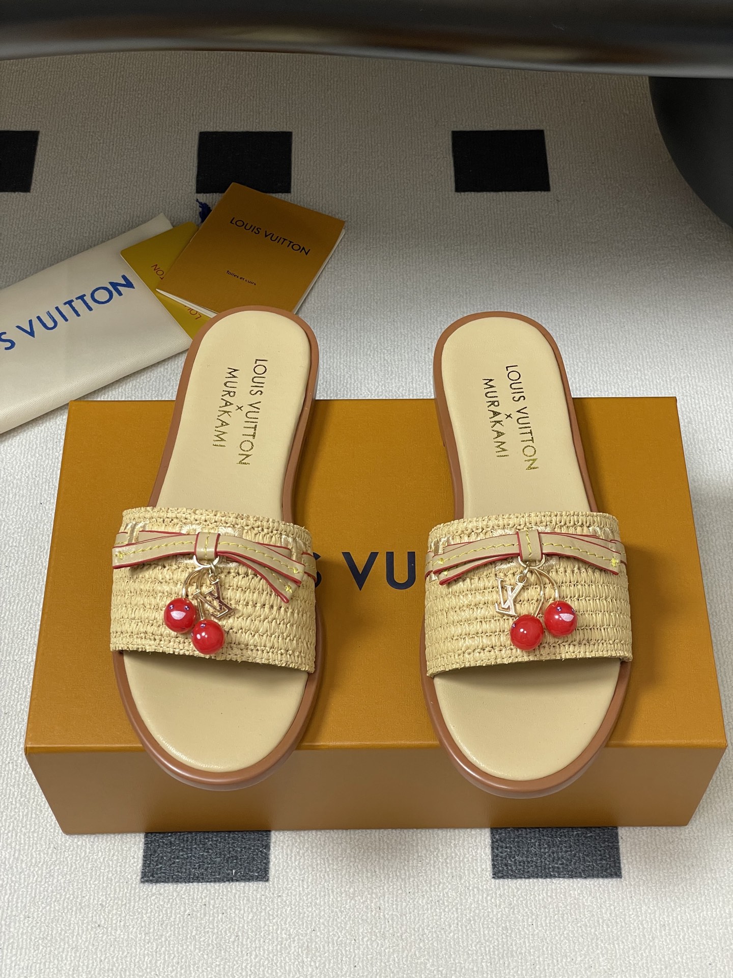 Bagsaaa LV x TM Lily Flat Mule Raffia