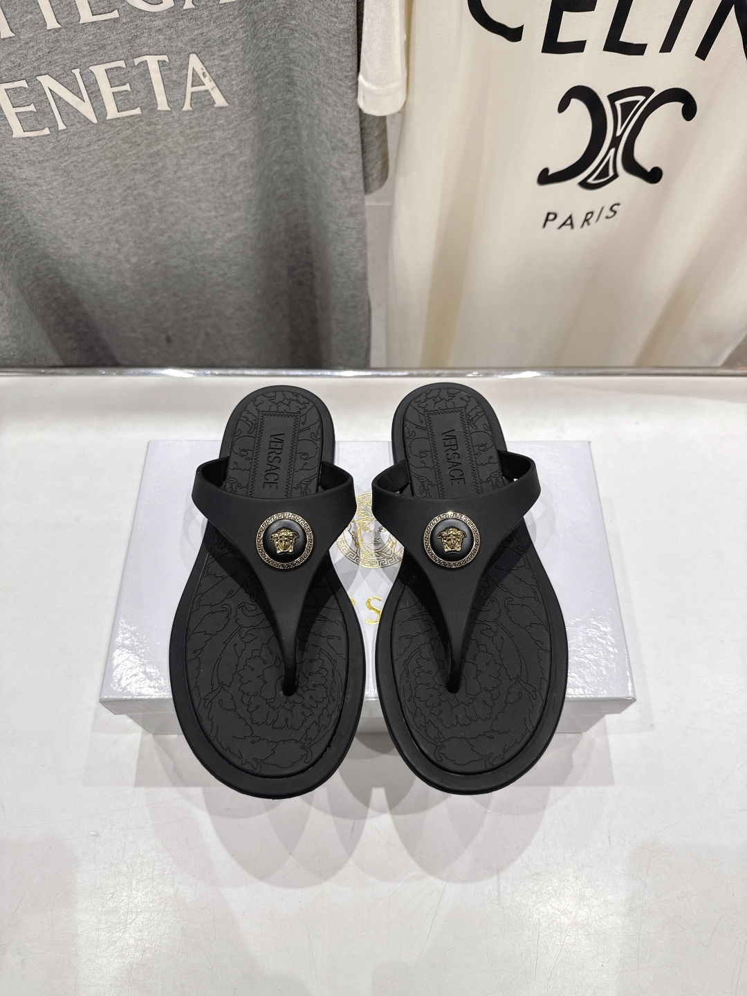 Bagsaaa Versace Alia Rubber Flat Sandals black