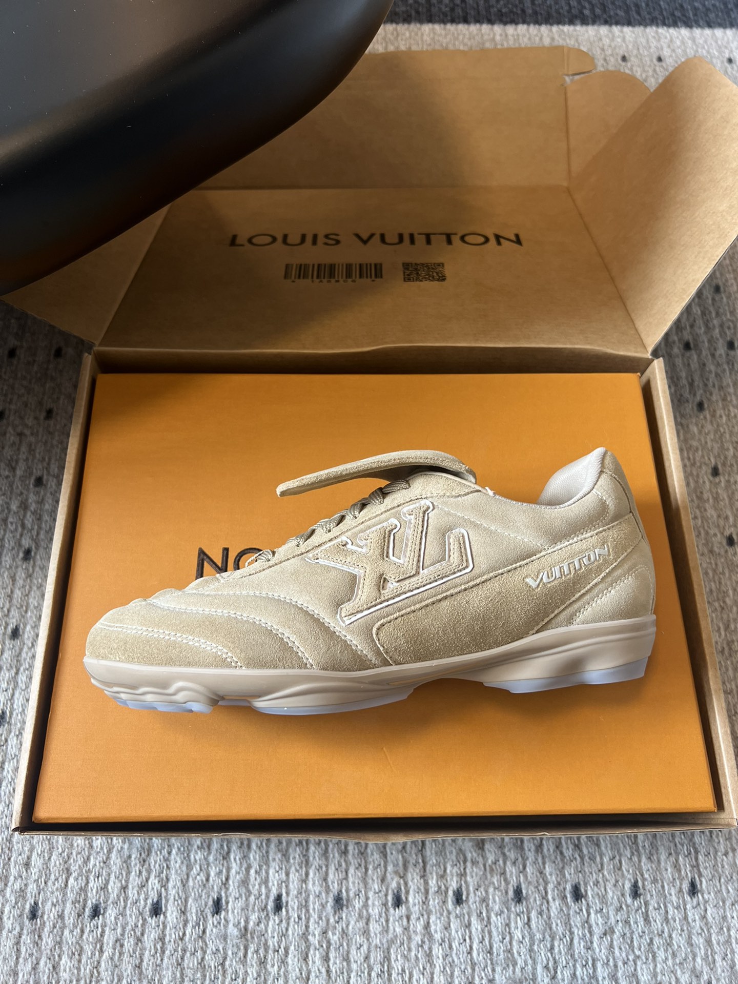 Bagsaaa LV Footprint Soccer Beige
