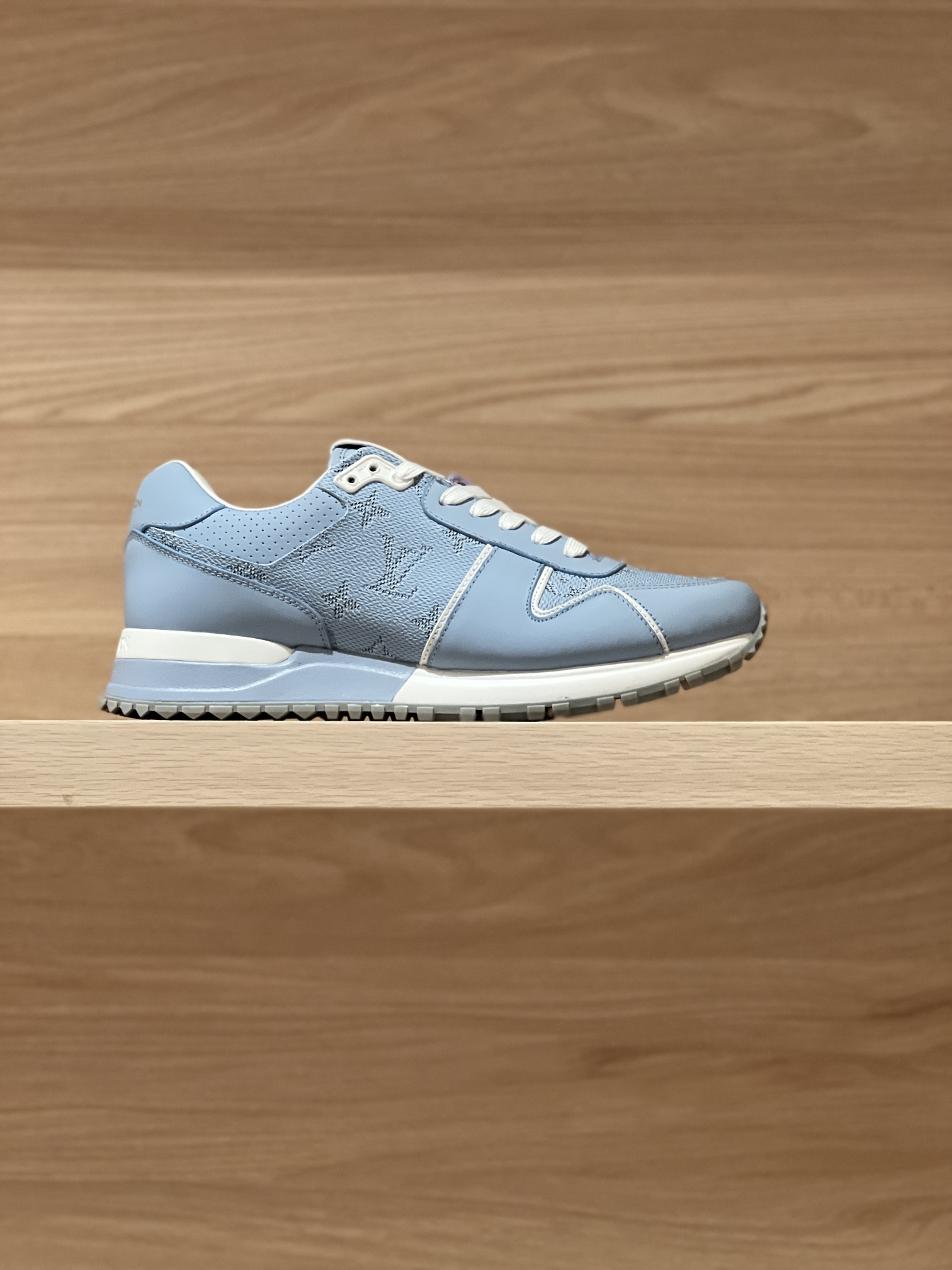 Bagsaaa LV Run Away Trainers Blue
