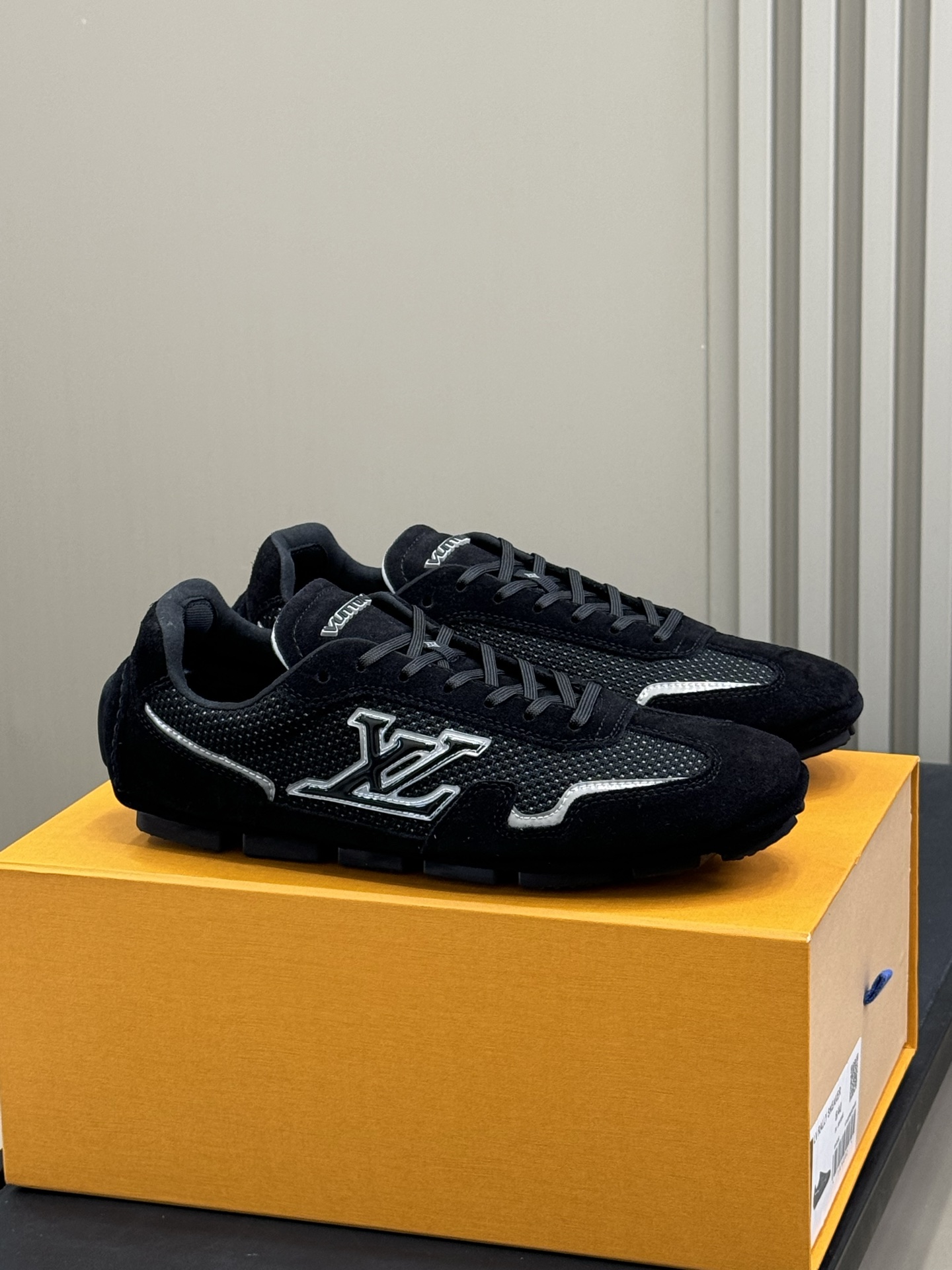 Bagsaaa LV Rally Sneaker Black Suede