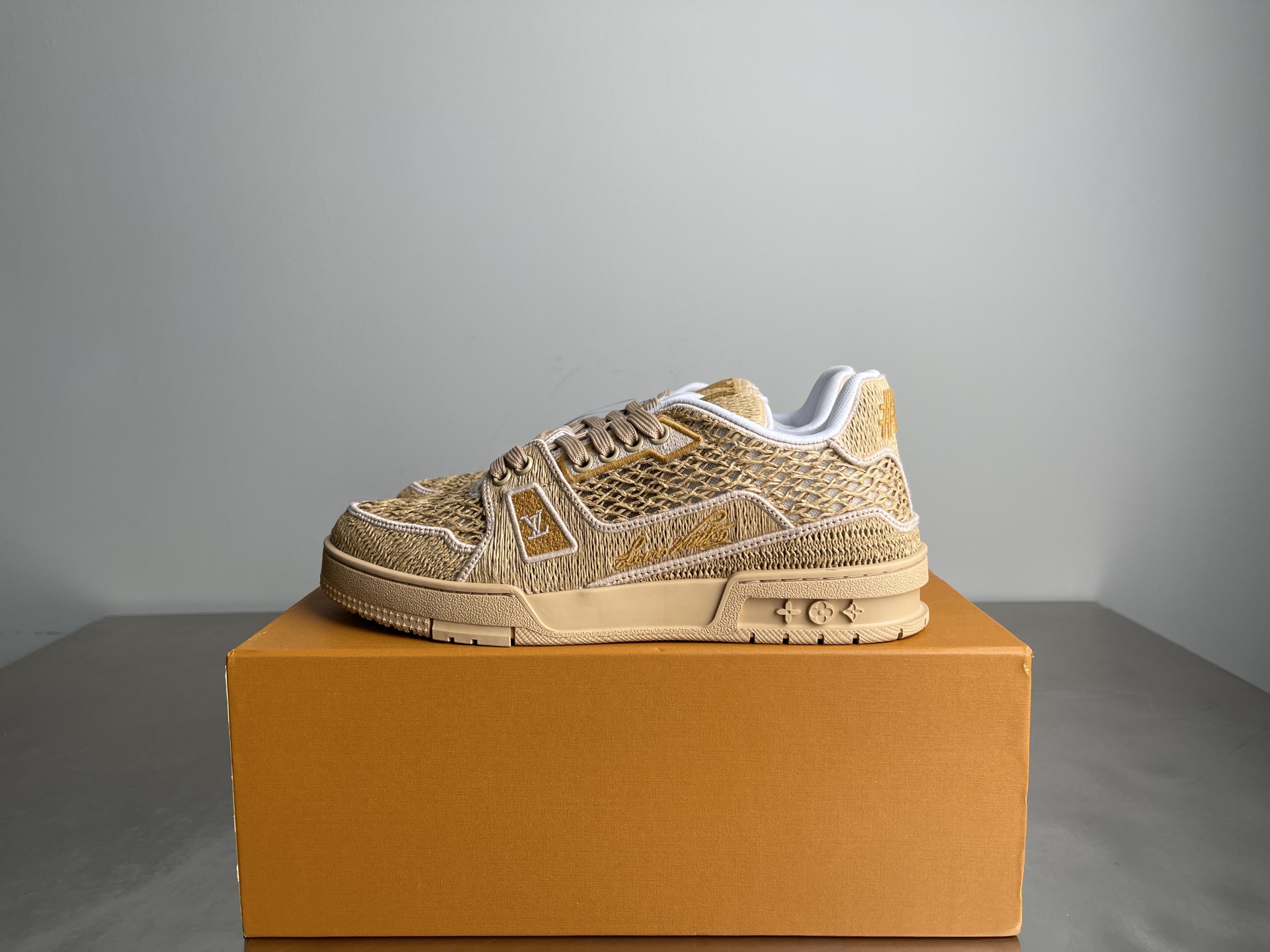 Bagsaaa LV Trainer Sneaker Beige Raffia