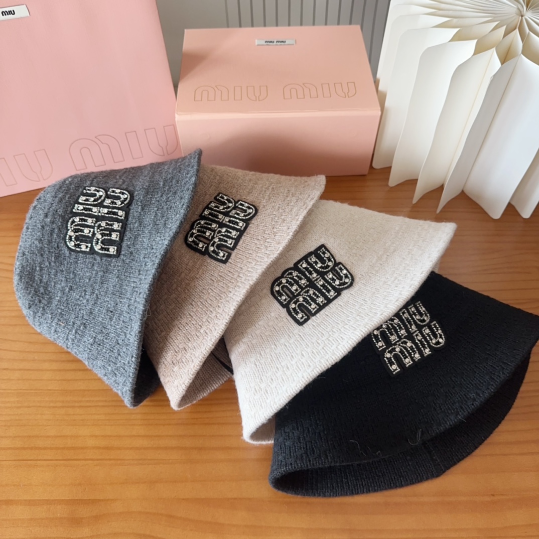 Bagsaaa Miu Miu Buckle Hat