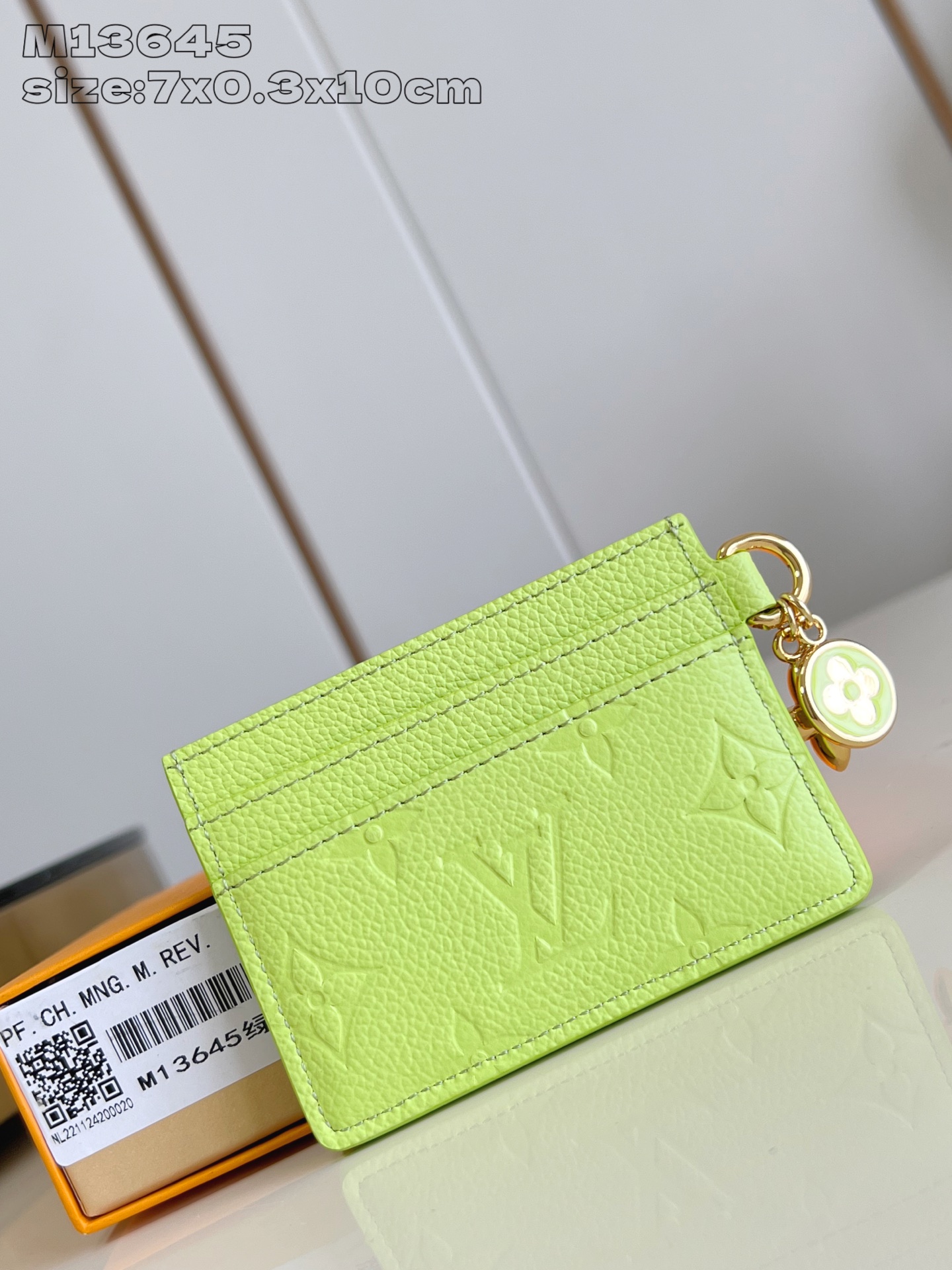 Bagsaaa M13645 LV Charms Card Holder green - 10.2cm
