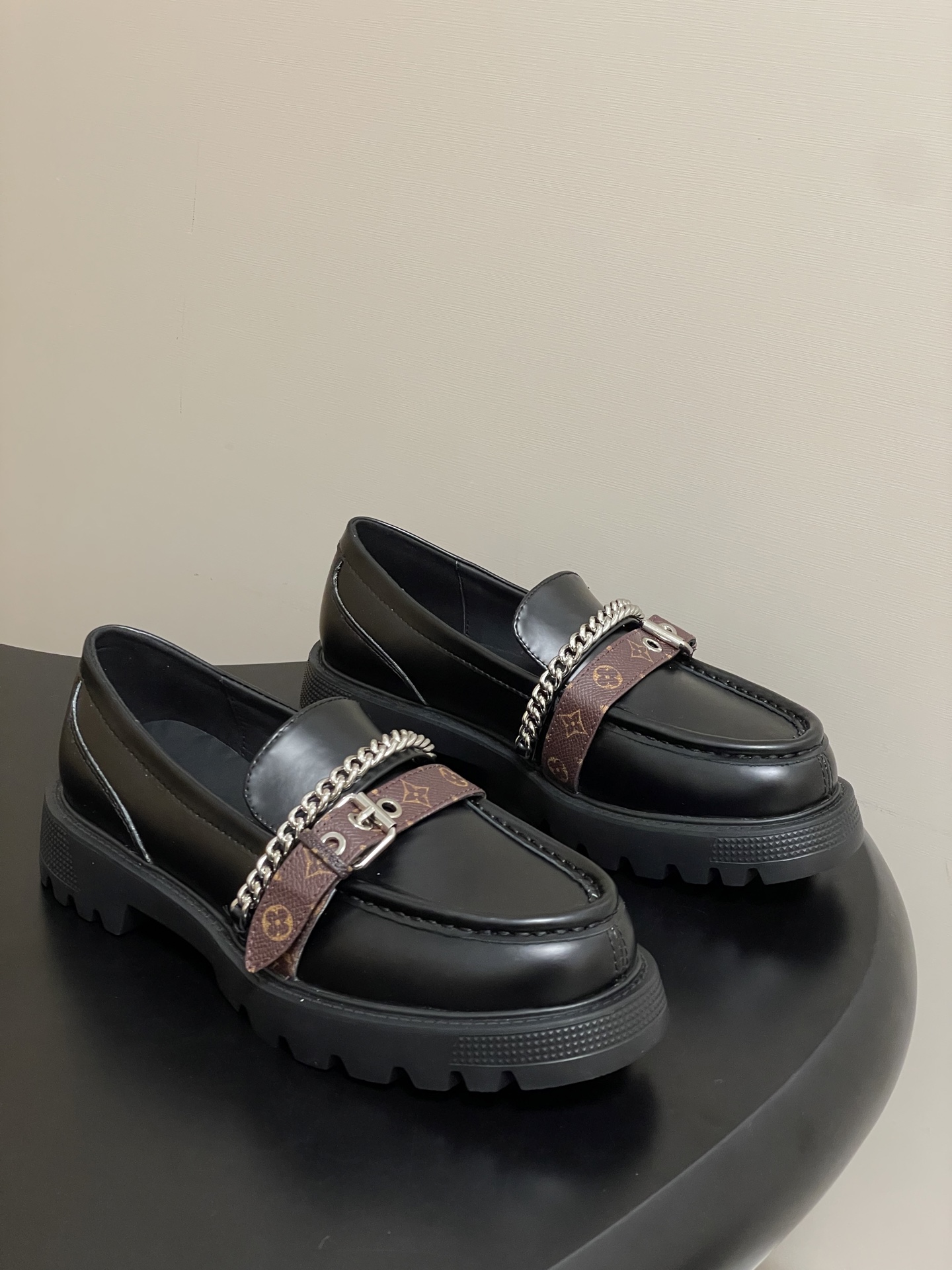 Bagsaaa LV District Flat Loafer black