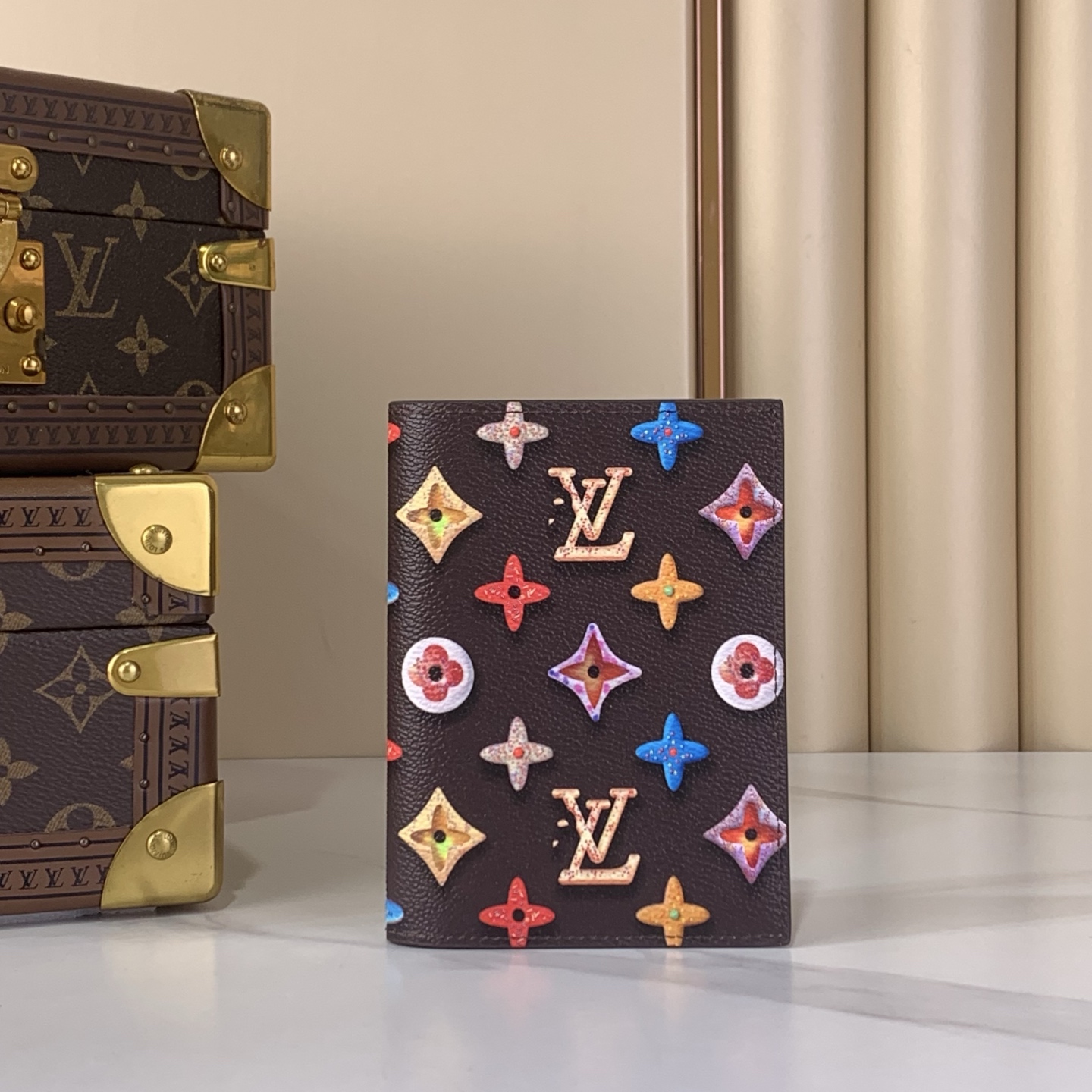 Bagsaaa 2026 Collection LV M28281 Passport Cover Chocolate - 14cm